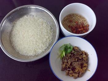 海参红豆荞麦饭的做法步骤1