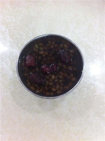 黑豆红枣豆浆的做法步骤4