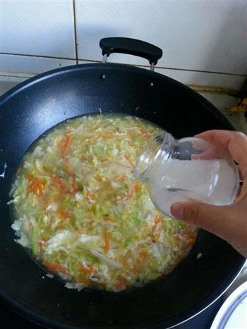 胡萝卜疙瘩汤的做法步骤1