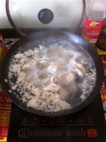 滋补鸡汤火锅的做法步骤1