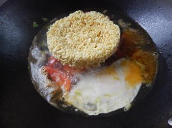 番茄蛋汤煮面的做法步骤8