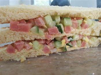 火腿玉米沙拉三明治的做法步骤11