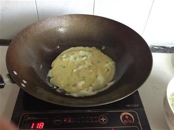 鸡蛋土豆丝煎饼的做法步骤7
