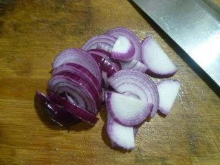 紫洋葱土豆炒白菜芯的做法图解2