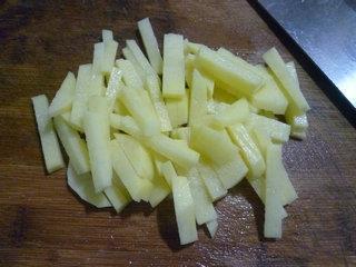 紫洋葱土豆炒白菜芯的做法步骤3