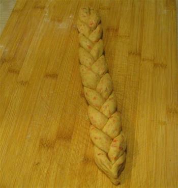 胡萝卜花环面包的做法步骤9