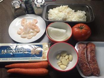 鲜虾香肠芝士焗饭的做法步骤1