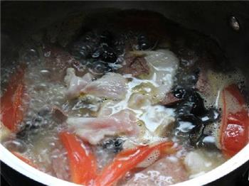 番茄肉片猪肝汤的做法图解9