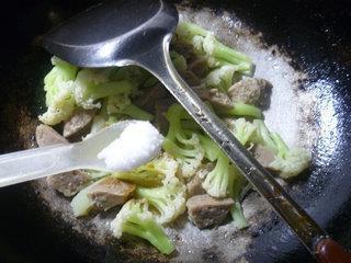 牛筋丸炒花菜的做法步骤8