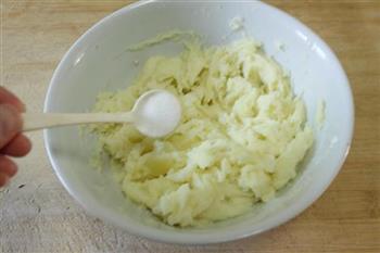 土豆丸子的做法步骤6