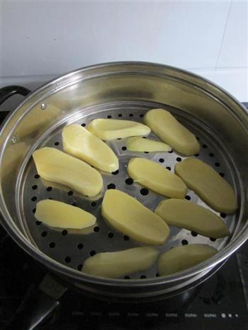 酸菜土豆泥的做法步骤1