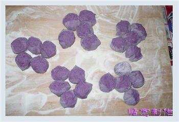 紫薯玫瑰花卷的做法步骤6