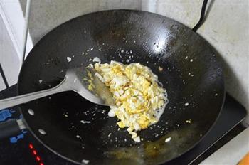 鸡蛋面条的做法步骤3