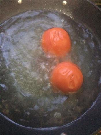 西红柿鸡蛋拌面的做法步骤1