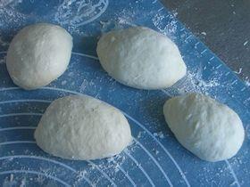 咸蛋黄豆沙夹心面包的做法步骤10