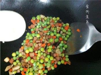 豌豆火腿冬菇丁的做法步骤9