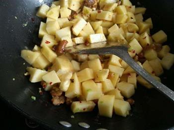 美味土豆饭的做法步骤5