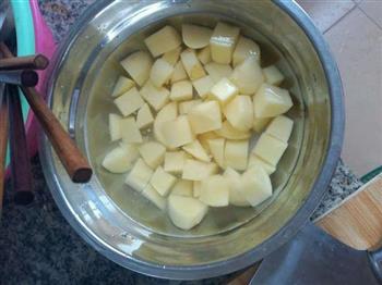 土豆焖排骨的做法步骤2