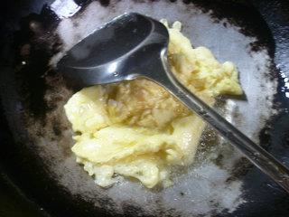 榨菜鸡蛋炒白菜的做法步骤5