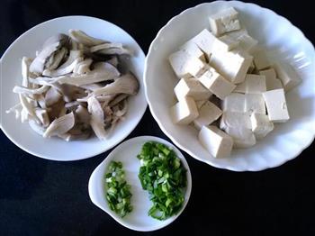 平菇烧豆腐的做法图解2