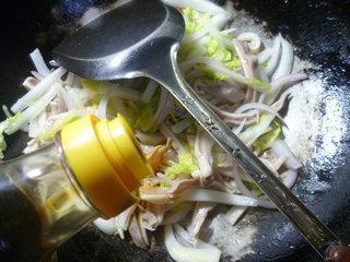 洋葱猪肚炒白菜的做法步骤7