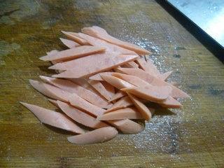 火腿肠猪肚炒莴笋的做法步骤3