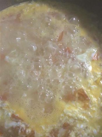 西红柿鸡蛋疙瘩汤的做法步骤6