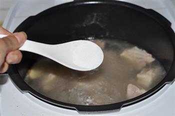 蔬菜鲍鱼排骨汤的做法步骤13
