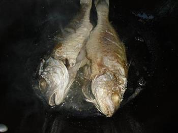 烧黄花鱼的做法步骤3