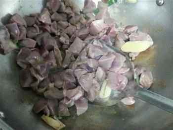 胡萝卜土豆烧鸭胗的做法步骤8