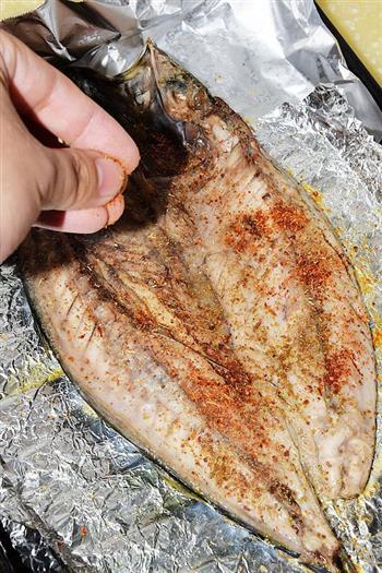 烤鲐鲅鱼的做法步骤6