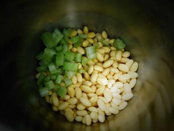 西芹豆浆的做法步骤2