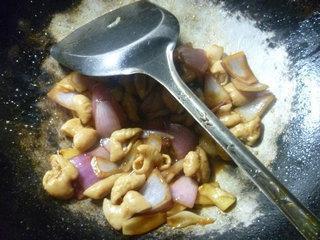 紫洋葱炒猪大肠的做法步骤10