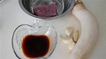 肉丝焖炒杏鲍菇的做法步骤1