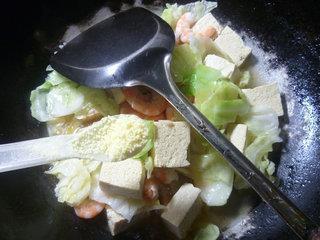 虾肉圆白菜冻豆腐的做法图解12