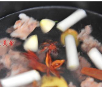 花蛤炖羊肉的做法步骤3
