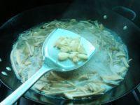 鸡土从菌汤的做法步骤5