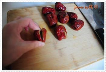 红枣莲子糯米藕的做法步骤4
