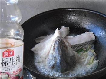 烧汆海鲈鱼的做法步骤6