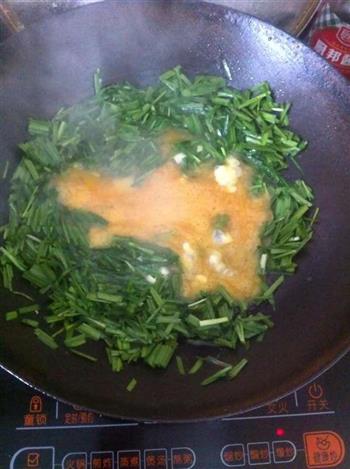 韭菜炒鸡蛋的做法步骤6