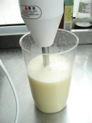 奶香鸡蛋布丁的做法步骤3