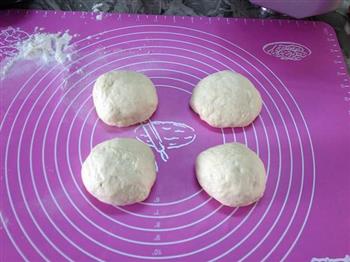 酸奶蜜豆面包的做法步骤3
