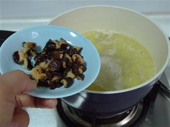 海参香菇小米粥的做法步骤6