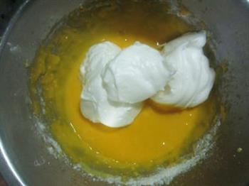 原味奶油蛋糕卷的做法步骤4