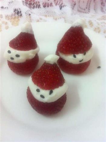 圣诞老人草莓杯子蛋糕的做法步骤15
