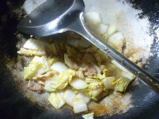白菜肉丝炒玉米馒头的做法步骤8