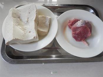 肉末香菇烧豆腐的做法步骤1