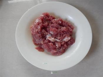 肉末香菇烧豆腐的做法步骤2