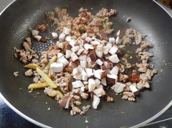 肉末香菇烧豆腐的做法步骤9