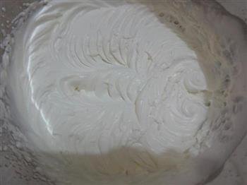 轻松熊奶油蛋糕卷的做法步骤8